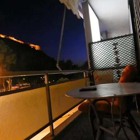 A Convenient In The Center Of The City Apartment